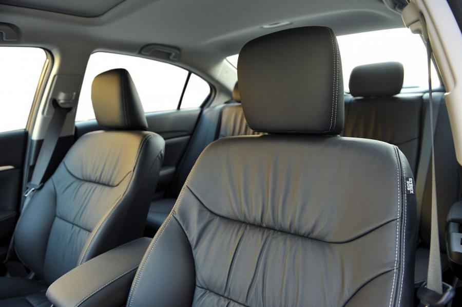  Honda Civic 2013 года  (фото 25 из 47)